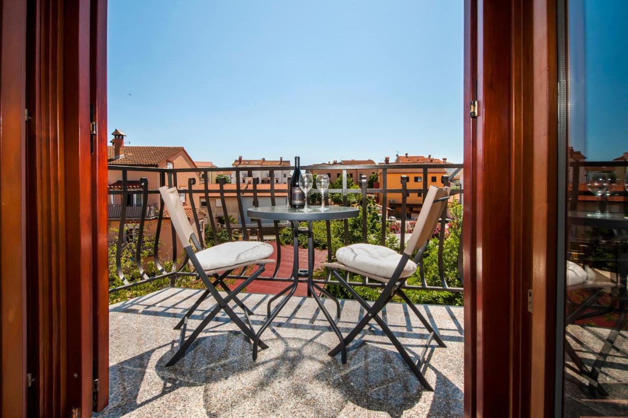 Apartments Vanda 로비니 외부 사진