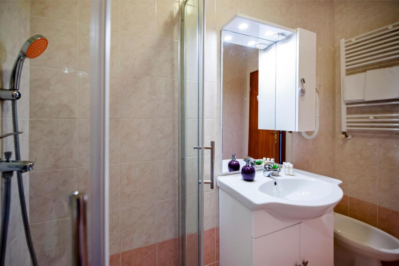 Apartments Vanda 로비니 외부 사진