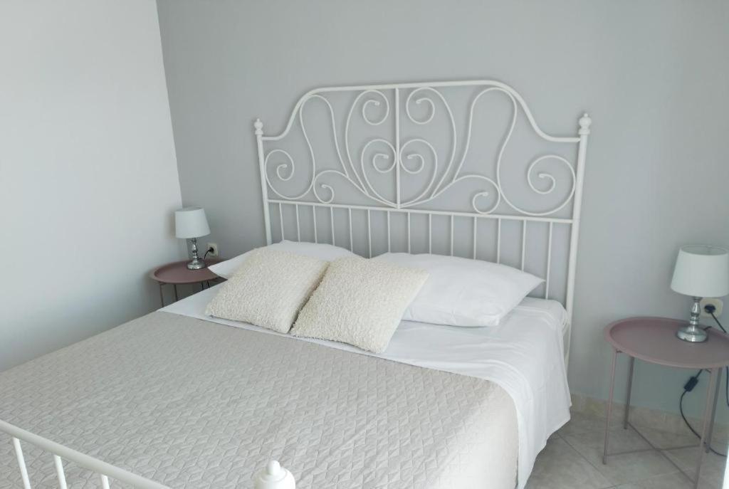 Apartments Vanda 로비니 외부 사진