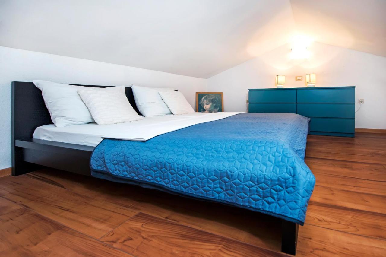 Apartments Vanda 로비니 외부 사진