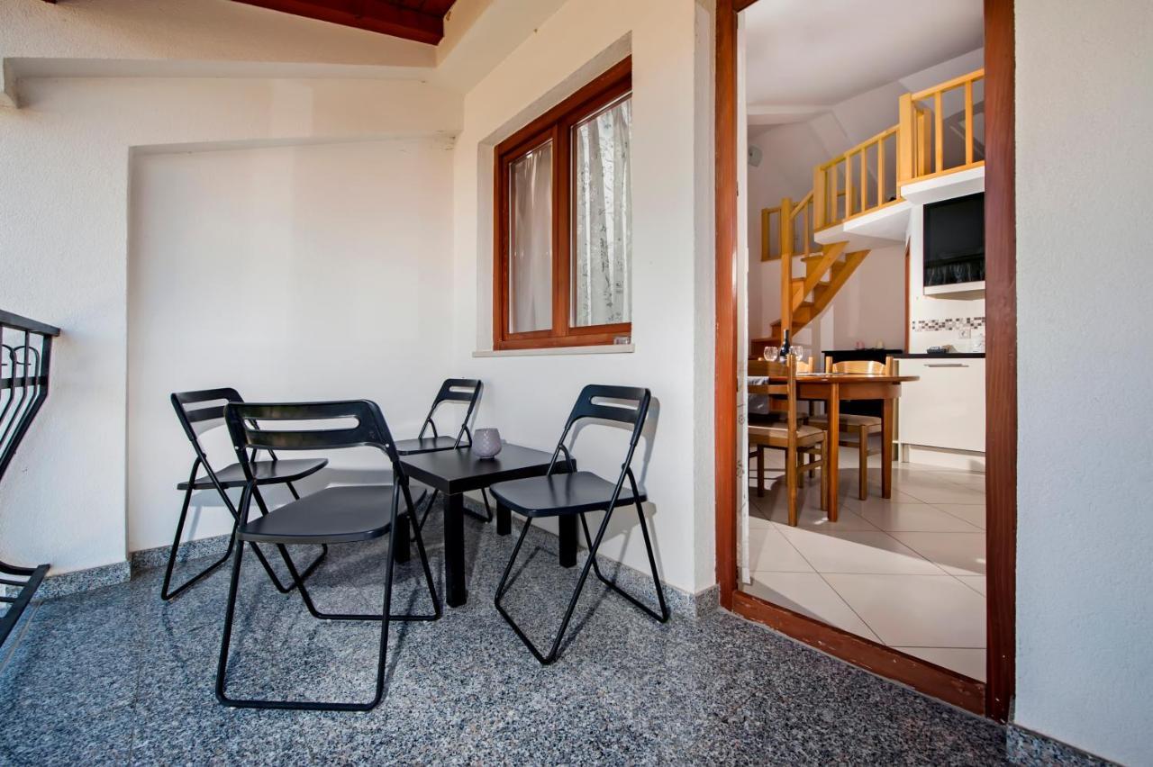 Apartments Vanda 로비니 외부 사진