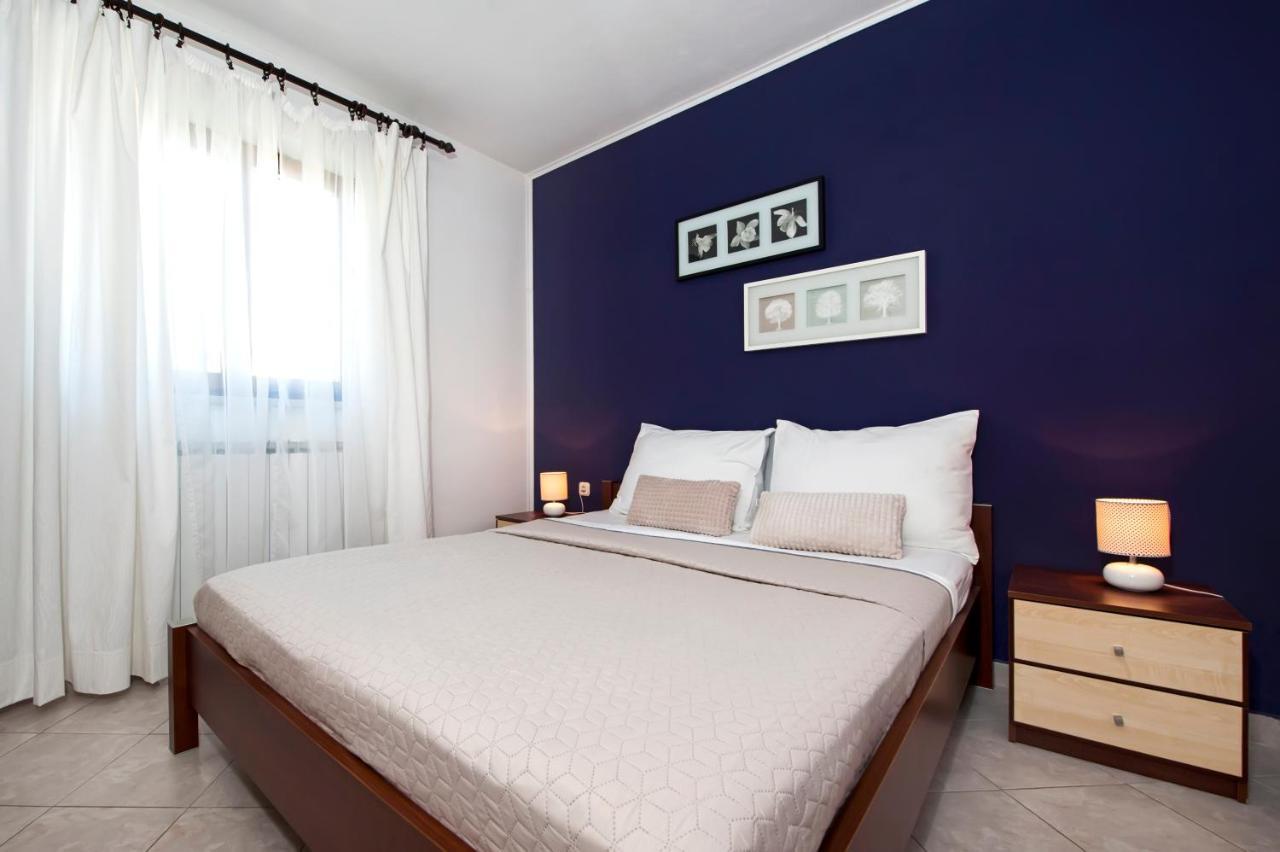 Apartments Vanda 로비니 외부 사진