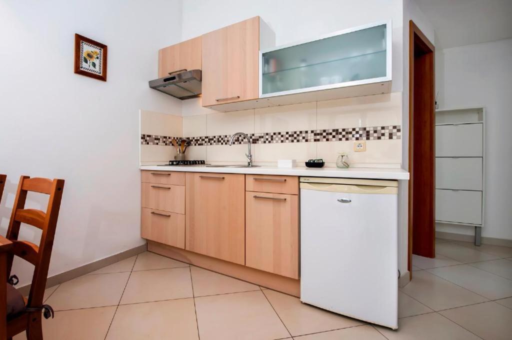 Apartments Vanda 로비니 외부 사진